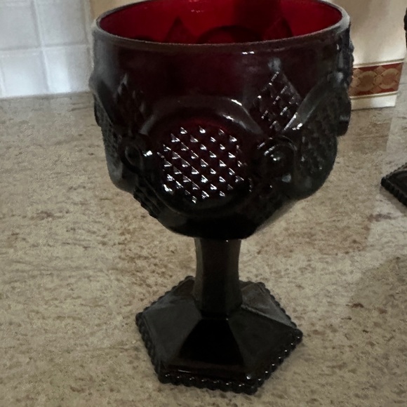 Vintage Ruby Red Avon Large Goblets set of 3 - Picture 12 of 12